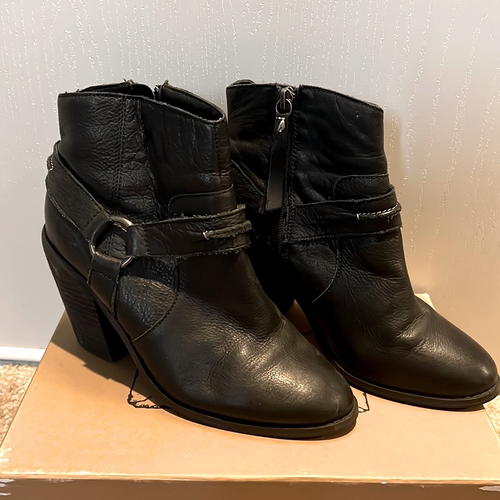 Kelsey Dagger Booties